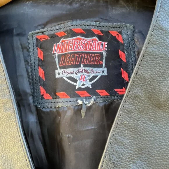 Interstate Leather button up fringe vest, side lashes - size L VGUC - Picture 4 of 7
